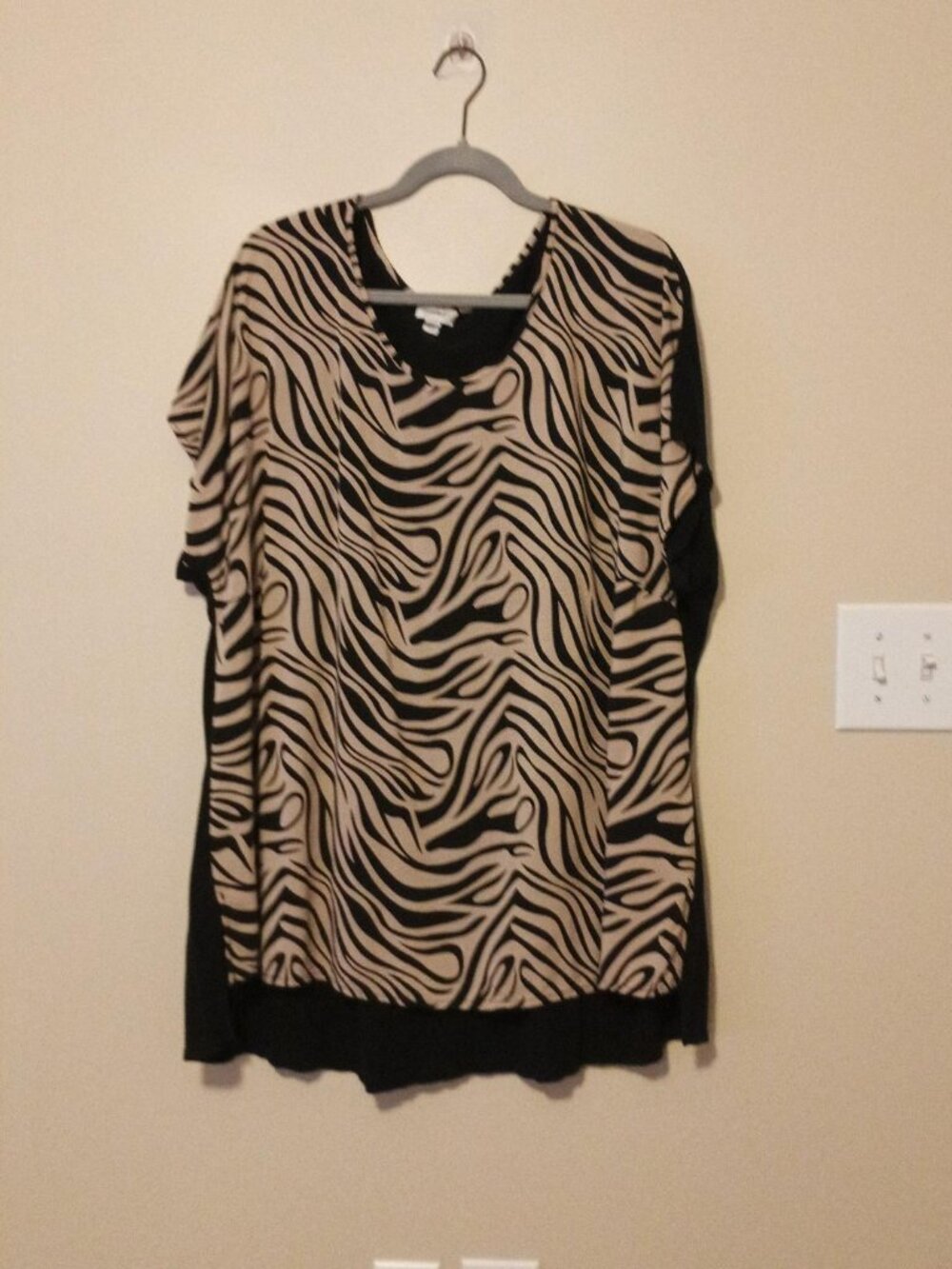Women's Plus Size 26/28 Top by Avenue